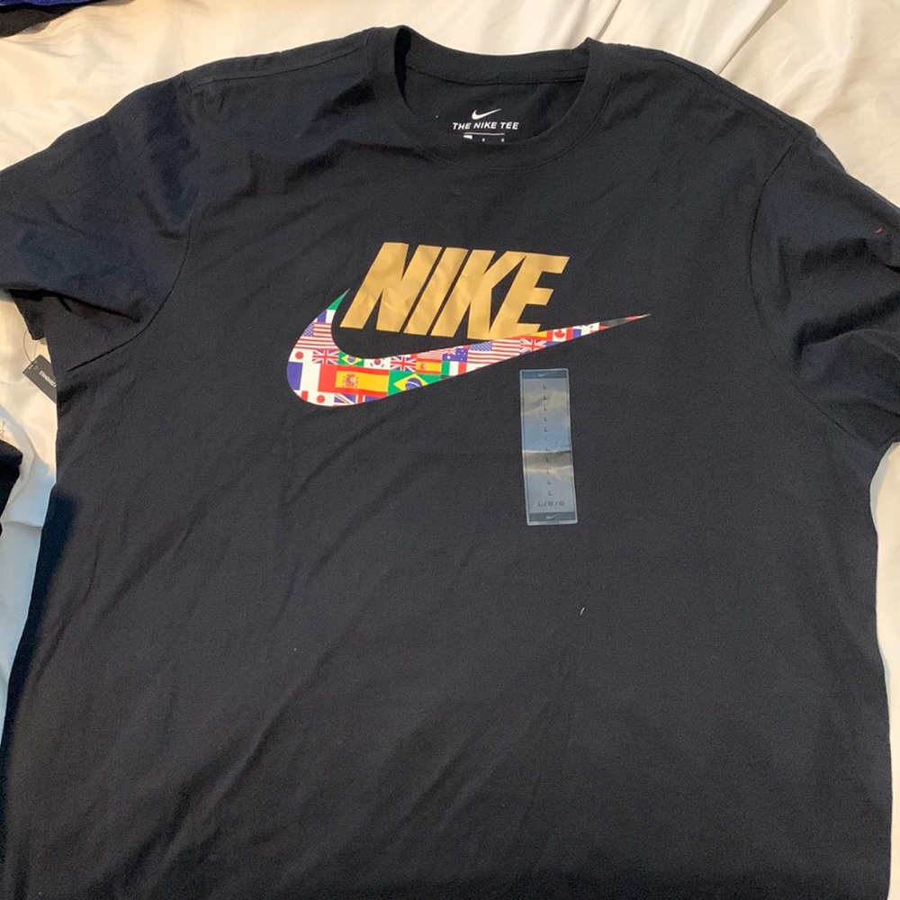 Men’s Large Black Nike Standard Fit T-Shirt